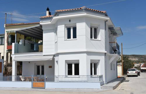 Clio Παραθαλάσσια κατοικία στις Αλυκές Βόλου Παπαδάκου 11 - Foto 1