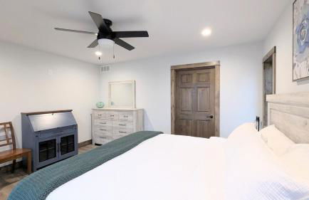 Lakefront, Private Beach, Garage Bar, Near WI Dells, King Beds, Sleeps 16, Near Ski Hills - Foto 38