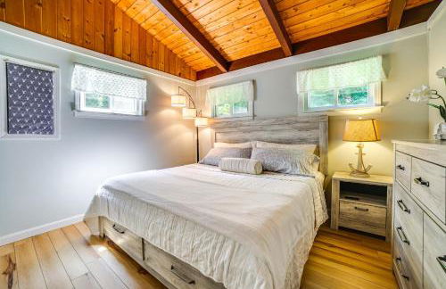 Breathtaking Newbury Cottage with Deck on Chalk Pond - Foto 11