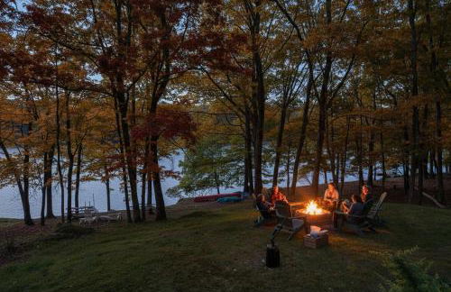 Lakefront, Hot Tub, Heated Pool, Beach, Free Boats - Foto 5