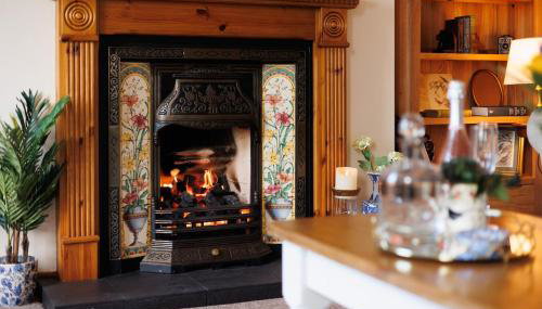 Saintfield Centre - Sleeps 8 - Garage & patio - Foto 5