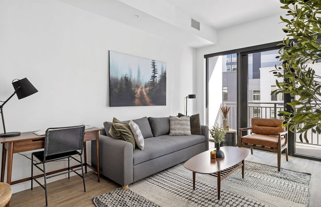 Mint House Nashville – The Gulch – Division St - Foto 39