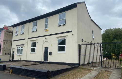 Stylish Studio flat 4,ensuite,Kitchennete,Parking,Wifi,Smart TV,Nr Sandwell and Metropolitan Hospital - Foto 11