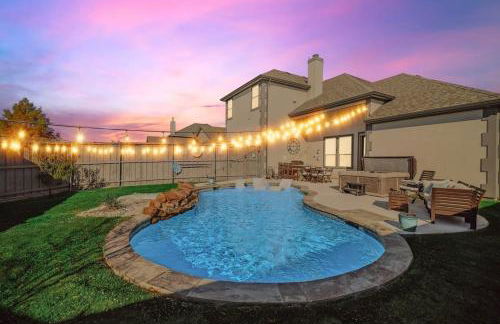 Vibrant Texas Escape - 5BR, Pool & Hot Tub - Foto 1