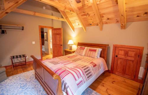 Blue Ridge Mountain Log Cabin - Views - Fireplace - River Access! - Photo 27