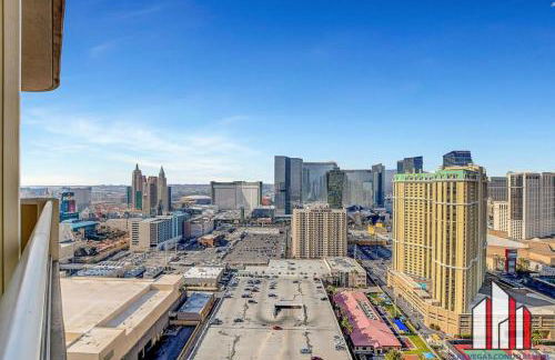 MGM Signature-32-607 F1 Track & Strip View Balcony - Foto 41