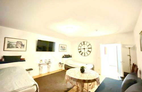 Welcome to Messe!-Two-Bedroom Apartment&Balcony - Foto 9