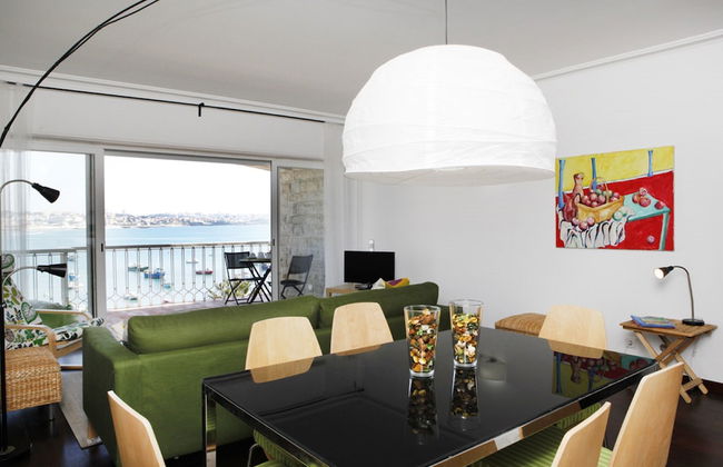 Remarkable view over Cascais Bay - Photo 19