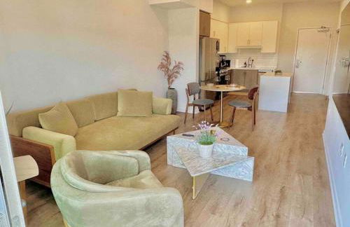 Designer Silver Lake Stylish One Bedroom with Parking - Photo 20