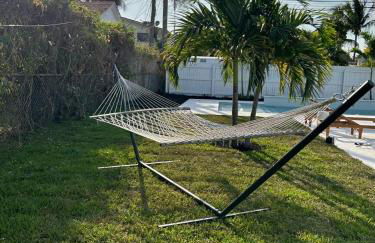 Jungle Cottage with luxury pool, hot tub and more! - Photo 45