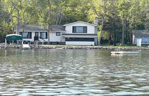 Life Is Good Lodge lakefront with sandy beach - Foto 14