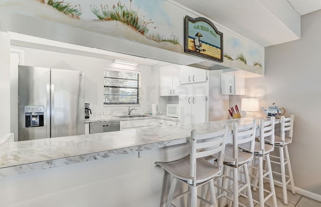 Spacious Oceanfront Condo, Easy Access to Private Fishing Pier by RedAwning - Foto 12