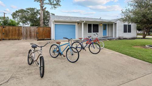 Adorable Southside ATM Cottage with Bikes, Pets OK - Foto 1