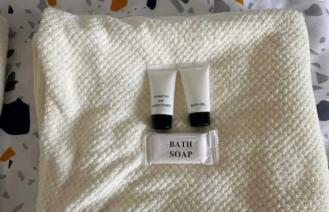 Fullerton Suites - Photo 12