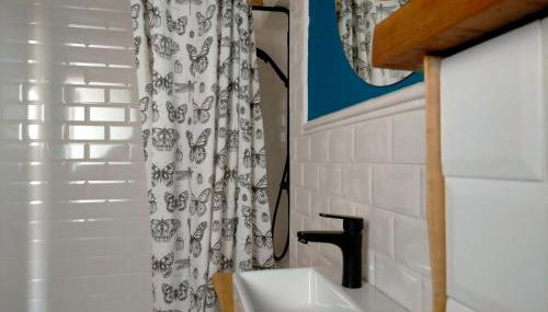 Granja Labrada: Alojamiento con caballos - Foto 3, Shower