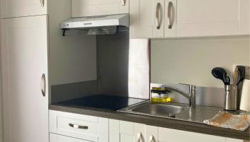 Studio moderne et tout équipé au cœur de Bourbourg - gare à proximité - Foto 2, stove, dishwasher