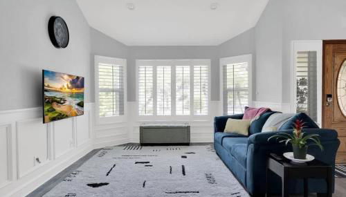 Serene hillside oasis with pool - 20 min to beach - Foto 3