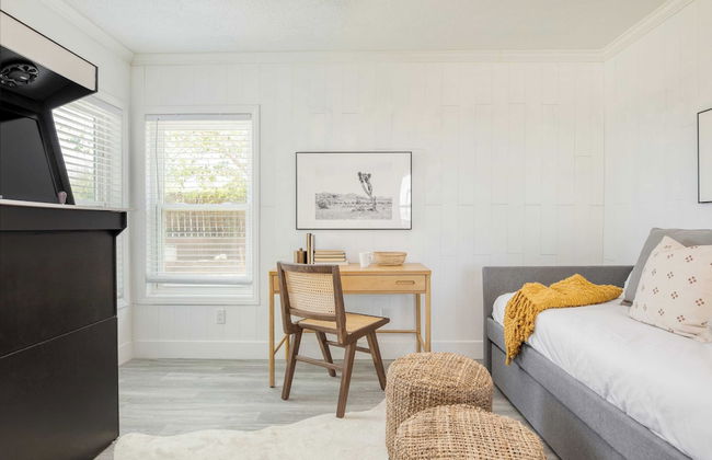 Cowboy Pool, Fire Pit, Backyard Chic Ranch Retreat Asteroid by Avantstay - Foto 19