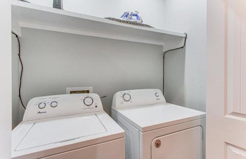 Steps to Sand! Family-Friendly Long Beach Escape - Foto 20