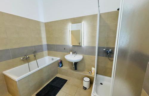 Neu und modern - 2 Schlafzimmer - Arbeitsplatz - Nespresso - Foto 7