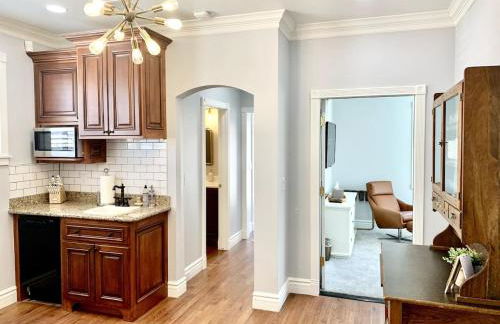 The 1900 House 1 Block From DT - Foto 7