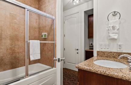 LV216 Upstairs 2 Bedroom Legacy Villas Lock-Off - Foto 24