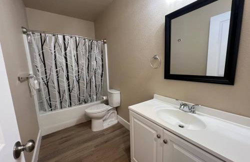 Freshly renovated home in a vintage neighborhood - Foto 2