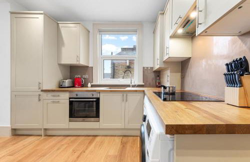 Modern Spacious 1 Bed Flat near Richmond Park - Foto 10