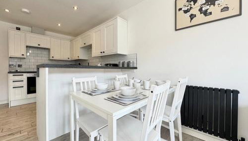 Modern 2 Bedroom Apartment - Near Hospital & Racecourse - Foto 5