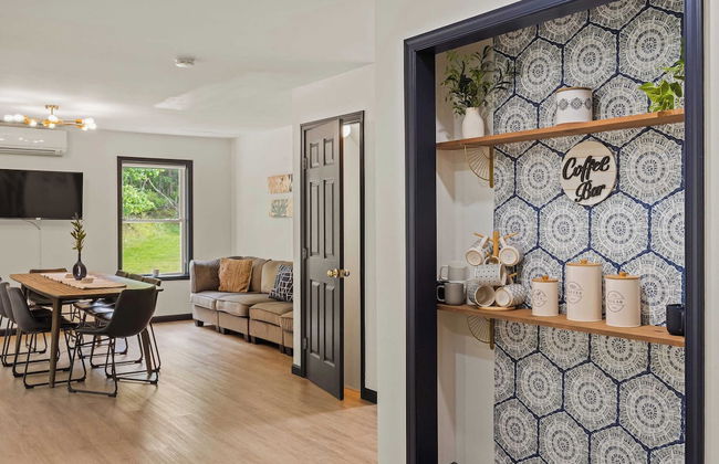 For Lake Sake by Avantstay Lakefront + Hot Tub + View - Photo 17