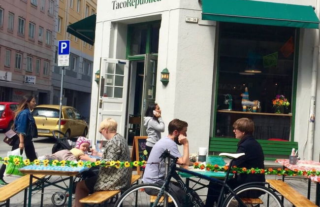 StayPlus Central Apt Balcony - Photo 12