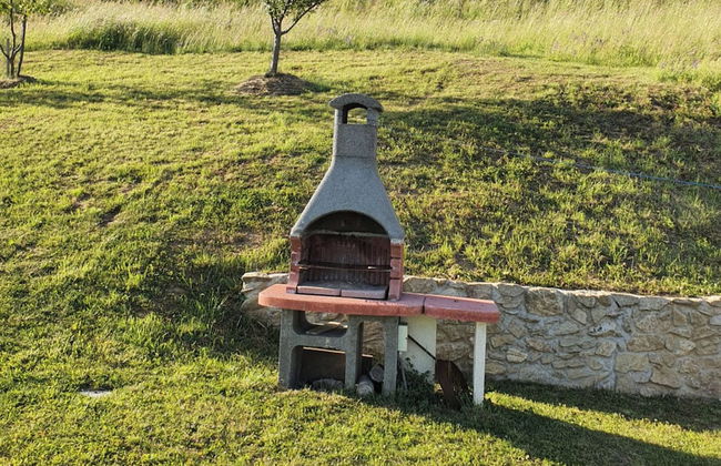 Farmhouse at St. Donat's - Foto 13