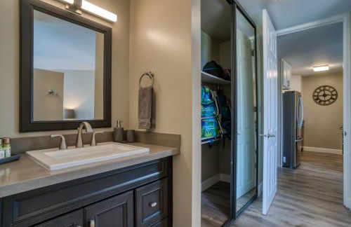 Sunny and Soothing Oceanfront Vistas - Foto 38