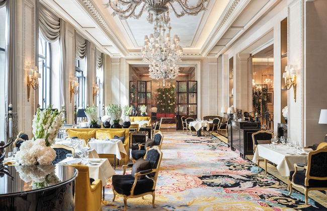 Four Seasons Hotel George V - Photo 79