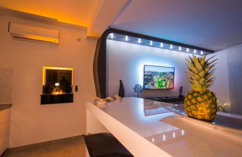 Apartment PLAZA -Wallbox 11kW- Private SPA- Jacuzzi, Infrared Sauna, Luxury massage chair, Parking, Entry with PIN 0 - 24h, FREE CANCELLATION 24 hours before Check In,Premium pillows and mattress - Photo 28