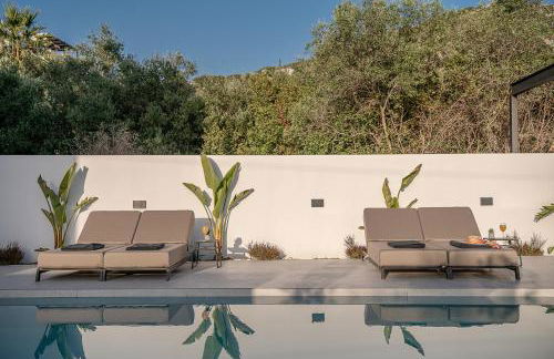 Avrilia Seaside Villa Heated Pool - Foto 27