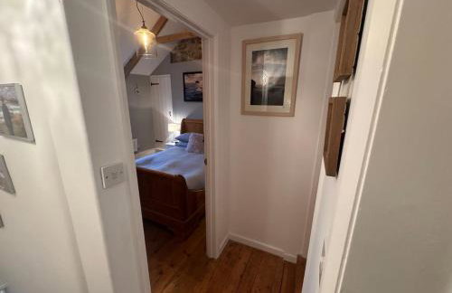 3 Double Bed Character Cottage in Quiet Hamlet - Photo 41
