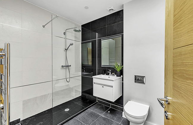 Beautiful Abode In Brentford - Foto 17