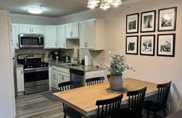 Elegant & Modern Plymouth 3-bed 25-bath Townhome - Foto 6