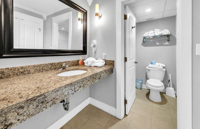 Edgewater Tower 1-305 - Foto 67