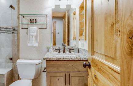 Arroyo by Avantstay Peaceful Mountain Townhouse w/ Large Private Balcony - Foto 39