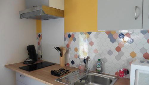 Petit gîte La vigne est belle - 2 étoiles- Sud Charente - Foto 3, stove