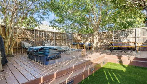 3-BD 2-BA Northern Dallas Retreat Hot Tub and BBQ - Foto 4