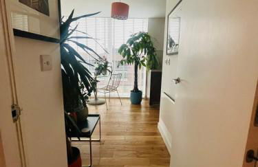 Executive Riverside Stay With Workspace & Fast WiFi - Foto 19