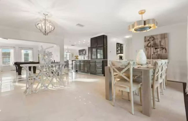 Experience The Ultimate in Luxury Living - Foto 15