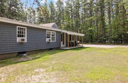 Lake Escape Family & Pet Friendly with Dock Access - Photo 70