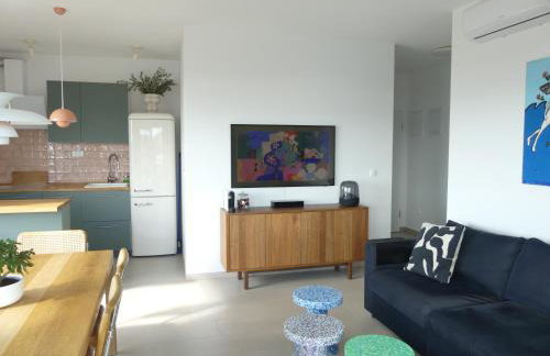 Seaside Serenity - Elegant Apartment with Stunning Sea Views - Foto 10