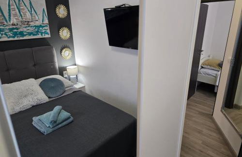 Grey House with heated pool Kričke Drniš - Foto 19