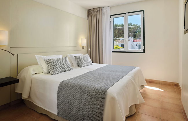 Grupotel Club Menorca - Photo 11
