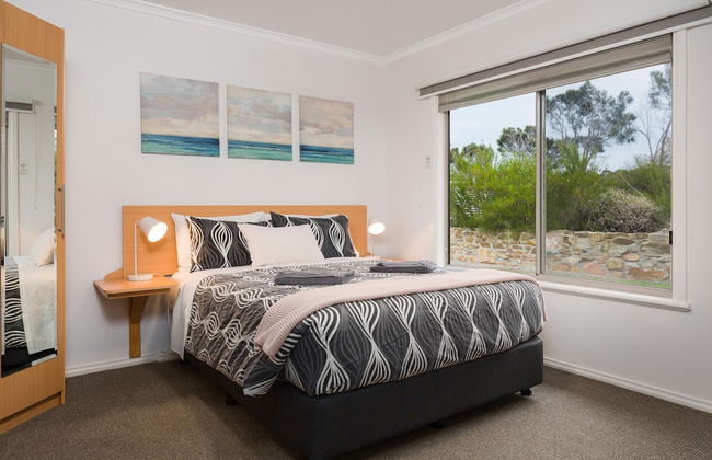 Emu Bay Holiday Homes - Photo 25